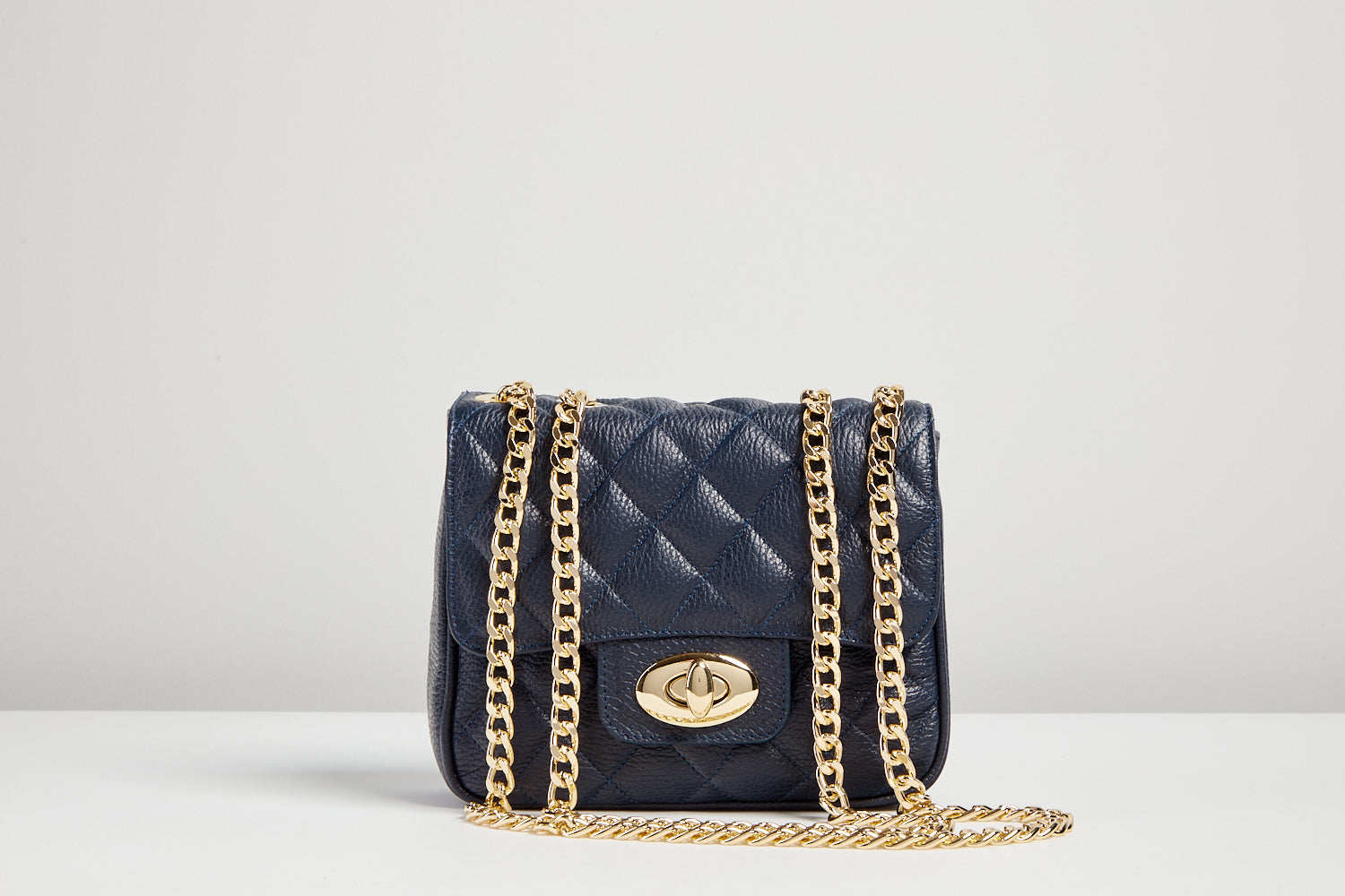 flo&sue navy blue quilted Italian leather gold chain handbag – floandsue